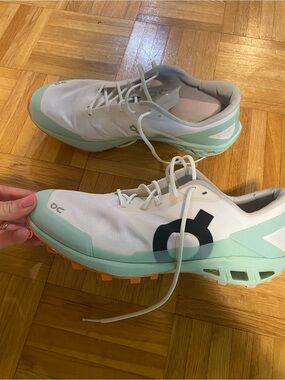 On Running men White & Mint Running Shoes